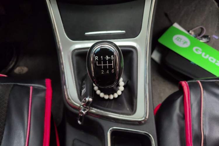 Used Baojun 560 2016 1.5T Manual Luxury Model Gear Lever