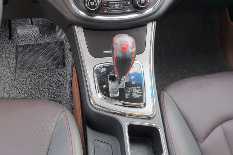 Used Baojun 560 2016 1.8L iAMT Luxury Model Gear Lever