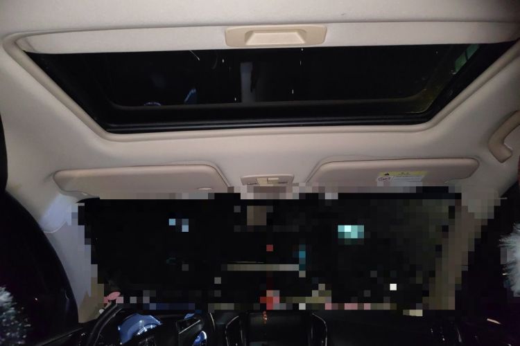 Used Baojun 560 2016 1.8L iAMT Luxury Model Headliner