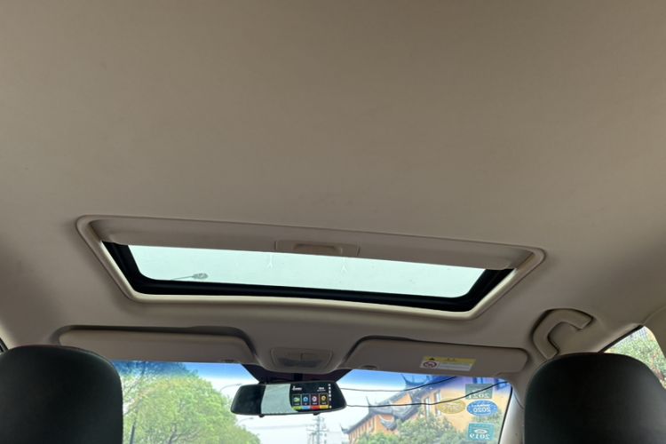 Used Baojun 560 2016 1.8L iAMT Luxury Model Headliner