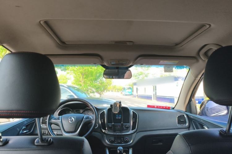 Used Baojun 560 2016 1.5T Manual Luxury Model Headliner