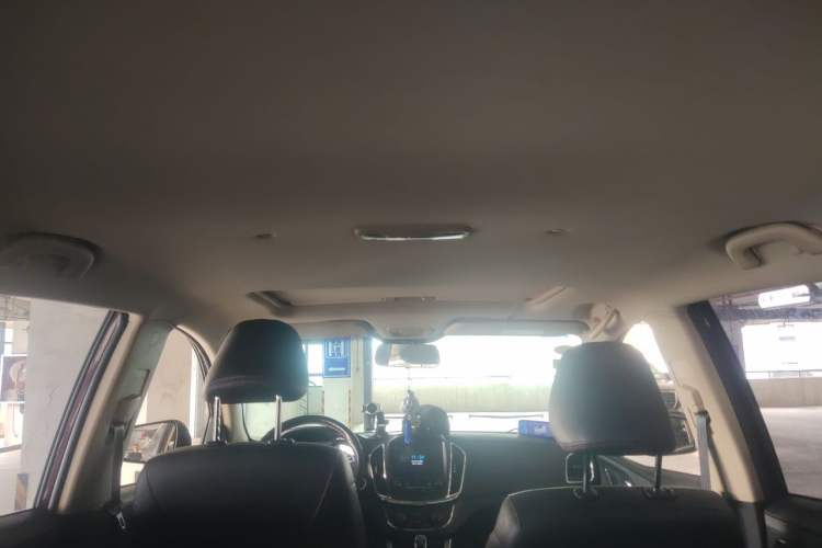 Used Baojun 560 2016 1.8L Manual Luxury Edition Headliner