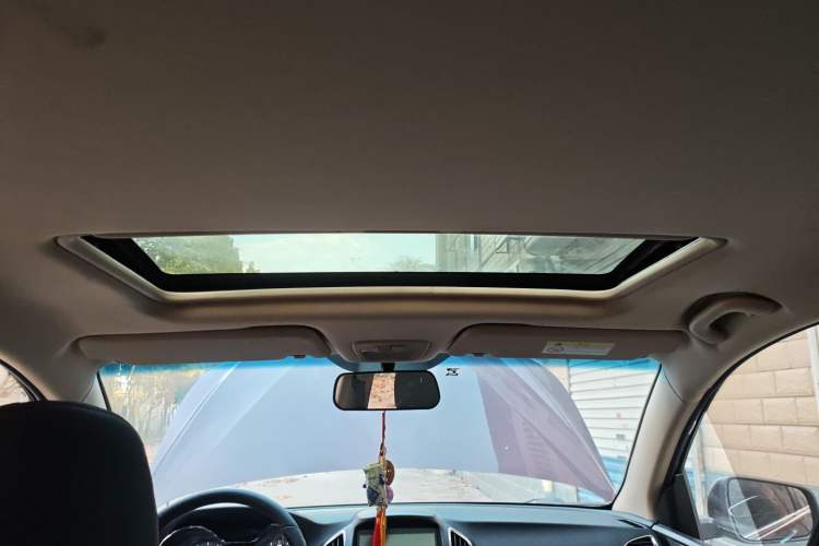 Used Baojun 560 2016 1.8L iAMT Luxury Model Headliner