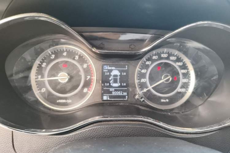 Used Baojun 560 2016 1.5T Manual Luxury Model Instrument Cluster