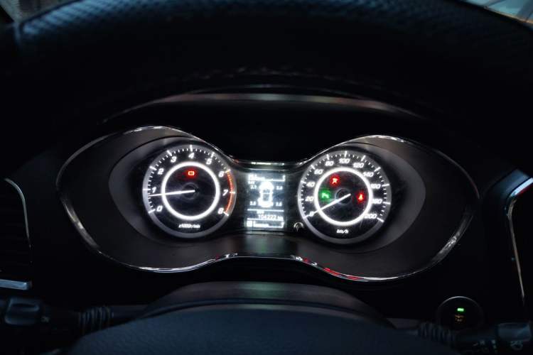 Used Baojun 560 2016 1.5T Manual Luxury Model Instrument Cluster