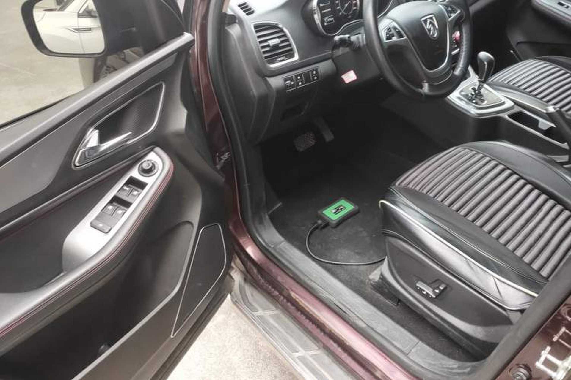 Used Baojun 560 2016 1.8L iAMT Luxury Model Interior 3