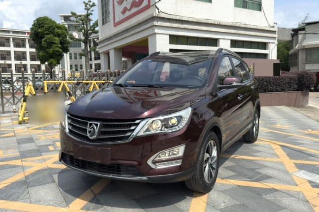 Used Baojun 560 2016 1.8L Manual Luxury Edition