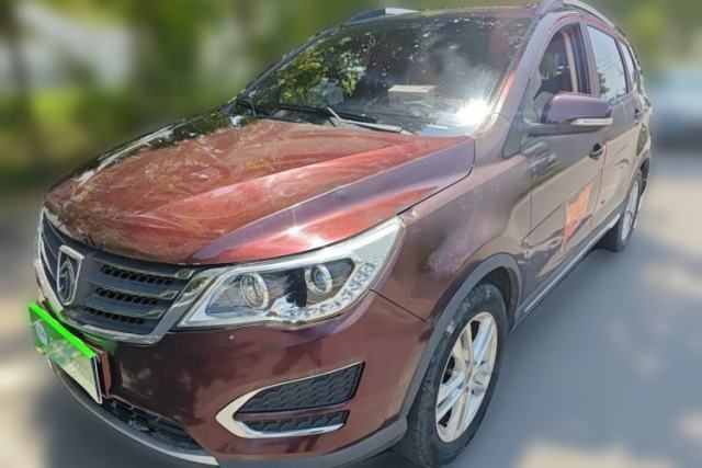 Używany Baojun 560 2016 1.8L Manual Value Edition
