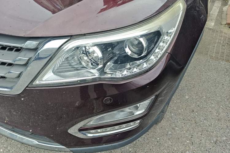 Used Baojun 560 2016 1.8L iAMT Luxury Model Left Front Headlight