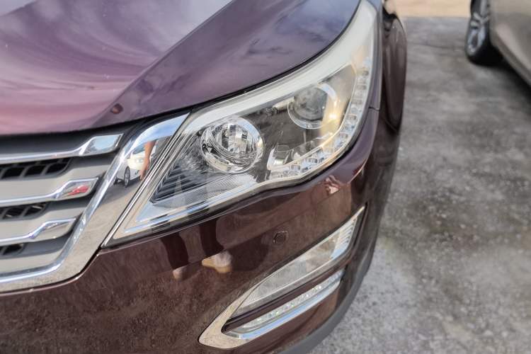 Used Baojun 560 2016 1.8L iAMT Luxury Model Left Front Headlight