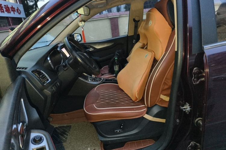 Used Baojun 560 2016 1.8L iAMT Luxury Model Left Front Seat
