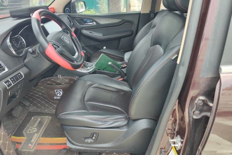 Used Baojun 560 2016 1.8L iAMT Luxury Model Left Front Seat