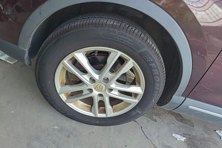 Used Baojun 560 2016 1.8L Manual Value Edition Left Front Wheel Hub