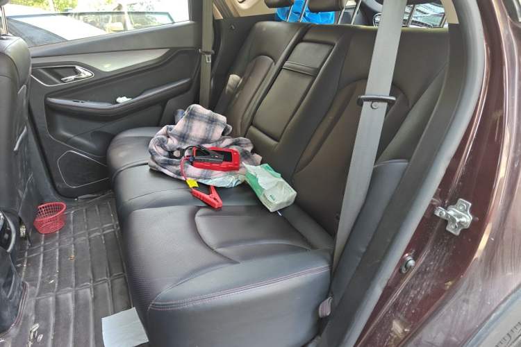 Used Baojun 560 2016 1.8L iAMT Luxury Model Left Rear Seat
