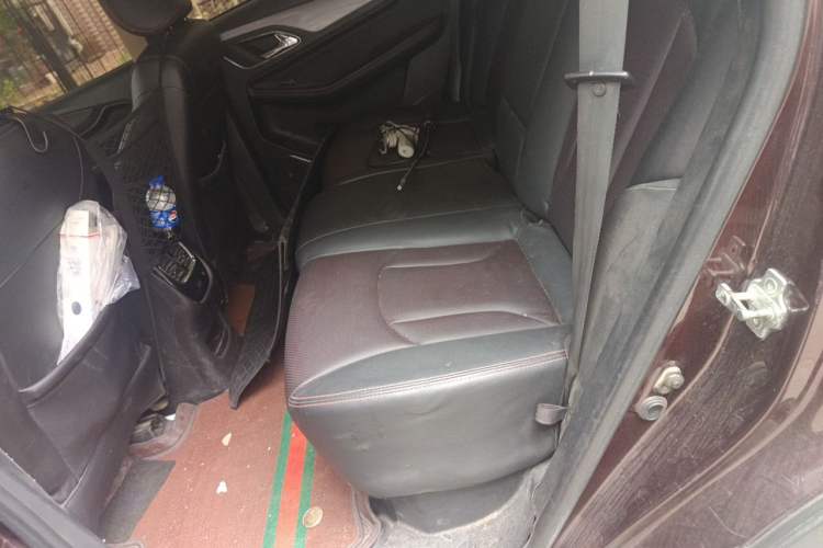 Used Baojun 560 2016 1.5T Manual Luxury Model Left Rear Seat