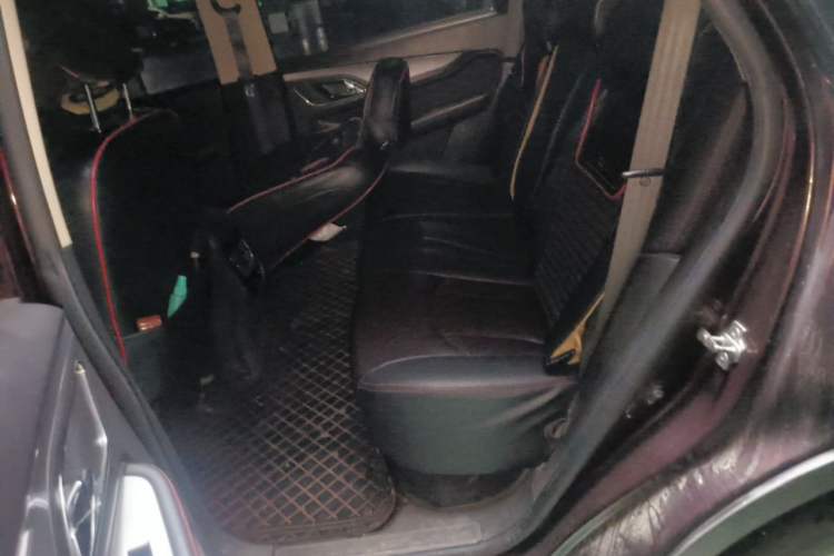 Used Baojun 560 2016 1.8L iAMT Luxury Model Left Rear Seat
