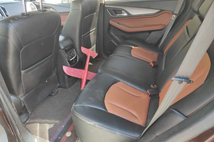Used Baojun 560 2016 1.5T Manual Elite Edition Left Rear Seat