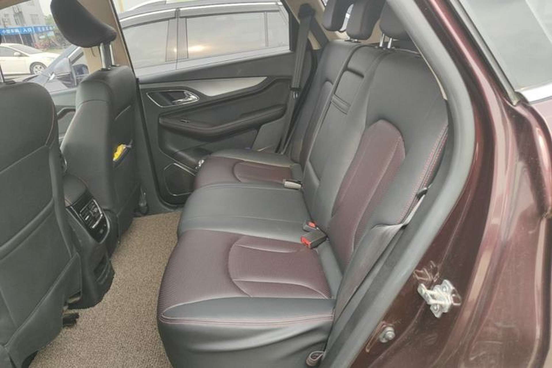 Used Baojun 560 2016 1.8L iAMT Luxury Model Left Rear Seat