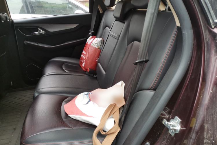 Used Baojun 560 2016 1.8L iAMT Luxury Model Left Rear Seat