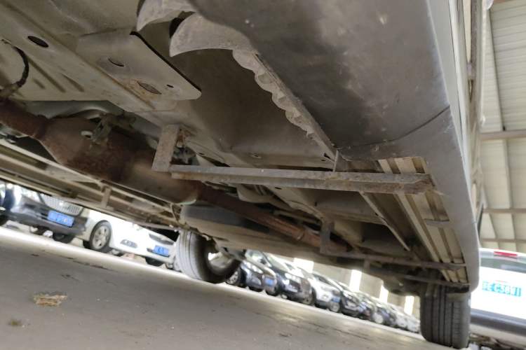 Used Baojun 560 2016 1.8L iAMT Luxury Model Left Side Sill