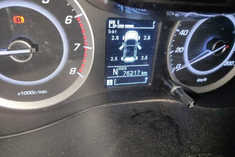 Used Baojun 560 2016 1.8L iAMT Luxury Model Odometer Close Up