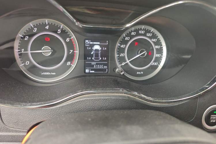 Used Baojun 560 2016 1.5T Manual Luxury Model Odometer Close Up