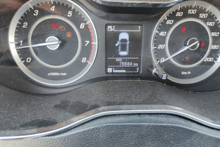 Used Baojun 560 2016 1.5T Manual Elite Edition Odometer Close Up