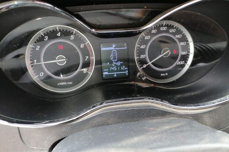 Used Baojun 560 2016 1.8L Manual Value Edition Odometer Close Up