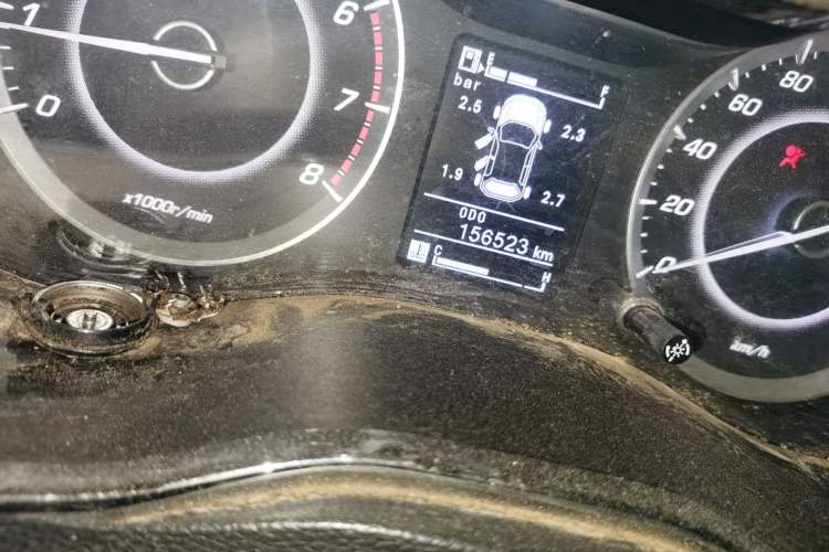 Used Baojun 560 2016 1.8L Manual Luxury Edition Odometer Close Up