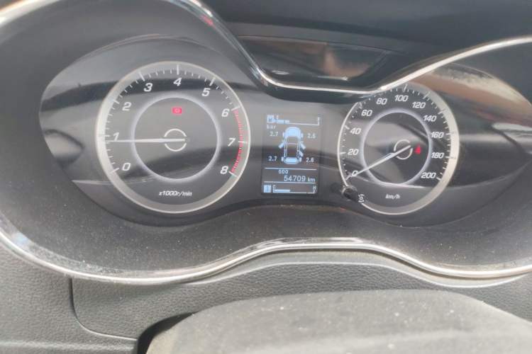 Used Baojun 560 2016 1.8L Manual Luxury Edition Odometer Close Up