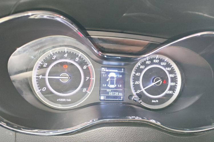 Used Baojun 560 2016 1.8L Manual Luxury Edition Odometer Close Up