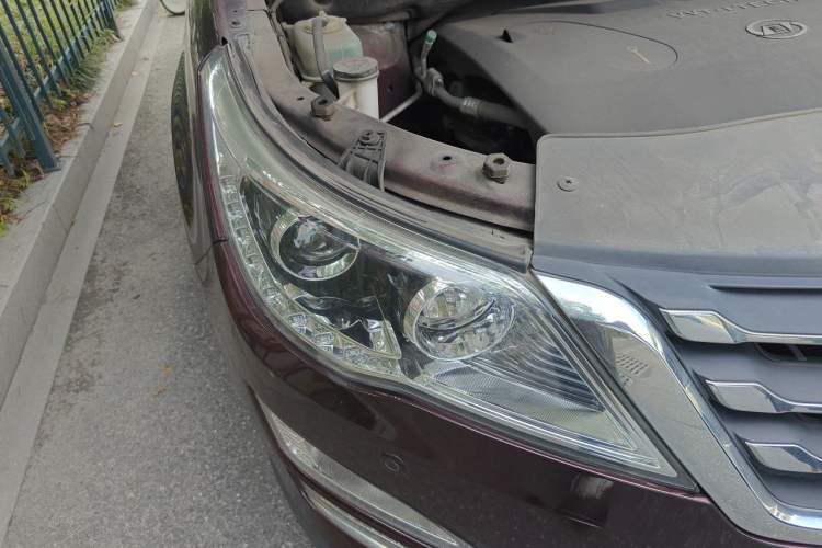 Used Baojun 560 2016 1.8L iAMT Luxury Model Right Front Headlight