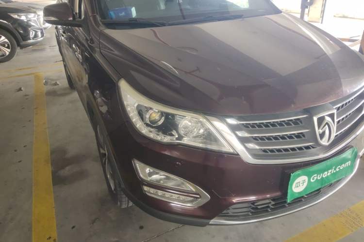 Used Baojun 560 2016 1.8L Manual Luxury Edition Right Front Headlight