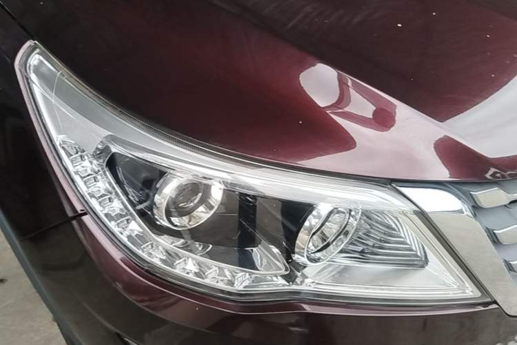 Used Baojun 560 2016 1.5T Manual Elite Edition Right Front Headlight