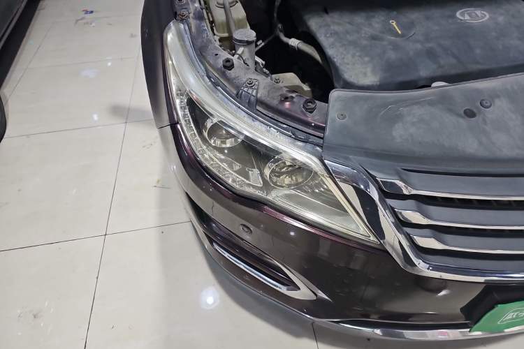 Used Baojun 560 2016 1.8L iAMT Luxury Model Right Front Headlight