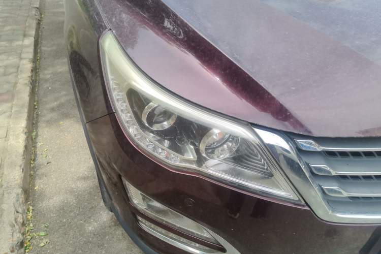 Used Baojun 560 2016 1.8L Manual Luxury Edition Right Front Headlight
