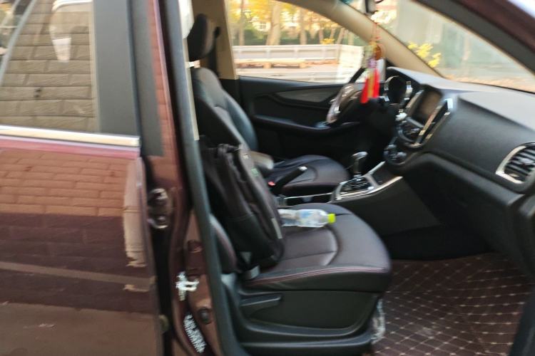 Used Baojun 560 2016 1.8L iAMT Luxury Model Right Front Seat