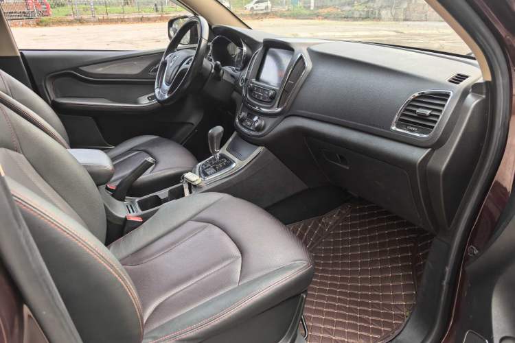 Used Baojun 560 2016 1.8L iAMT Luxury Model Right Front Seat