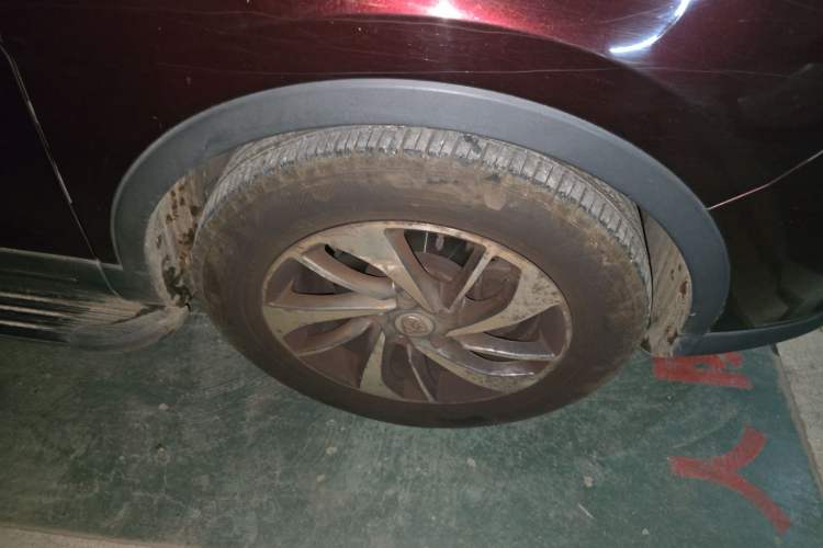 Used Baojun 560 2016 1.8L iAMT Luxury Model Right Front Wheel Hub