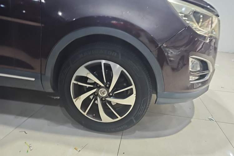 Used Baojun 560 2016 1.8L iAMT Luxury Model Right Front Wheel Hub