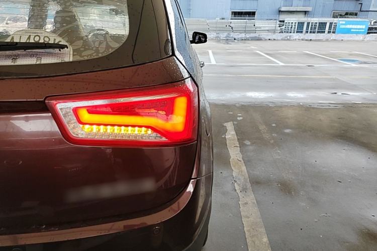 Used Baojun 560 2016 1.5T Manual Luxury Model Right Rear Taillight