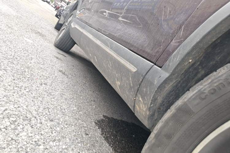 Used Baojun 560 2016 1.8L iAMT Luxury Model Right Side Sill
