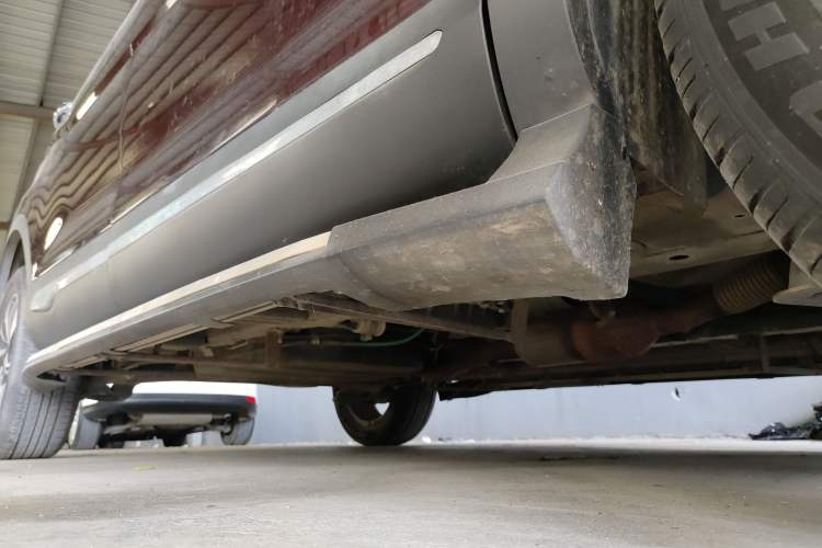Used Baojun 560 2016 1.8L iAMT Luxury Model Right Side Sill