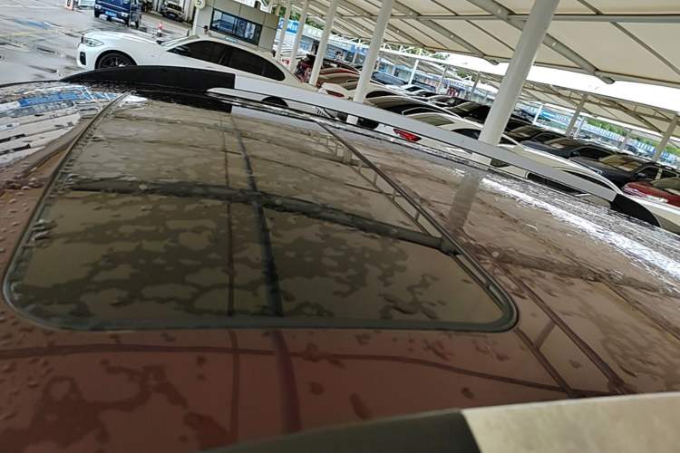 Used Baojun 560 2016 1.5T Manual Luxury Model Roof