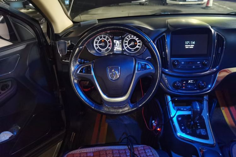 Used Baojun 560 2016 1.8L iAMT Luxury Model Steering Wheel
