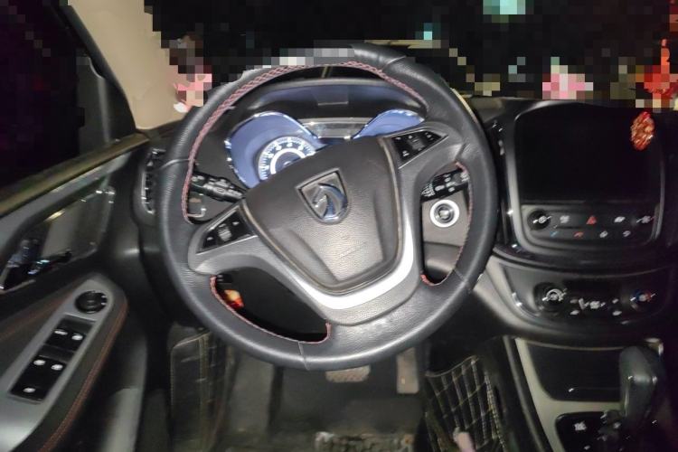 Used Baojun 560 2016 1.8L iAMT Luxury Model Steering Wheel
