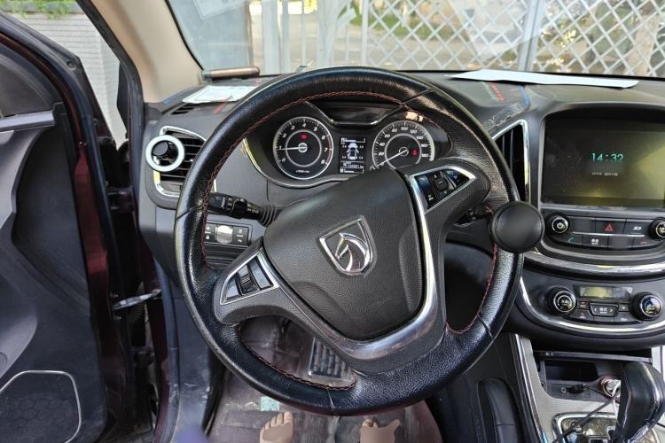 Used Baojun 560 2016 1.8L iAMT Luxury Model Steering Wheel