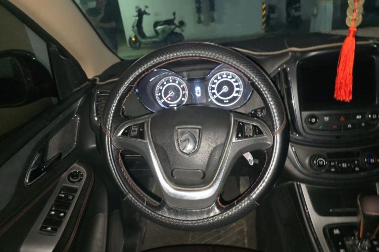 Used Baojun 560 2016 1.8L iAMT Luxury Model Steering Wheel
