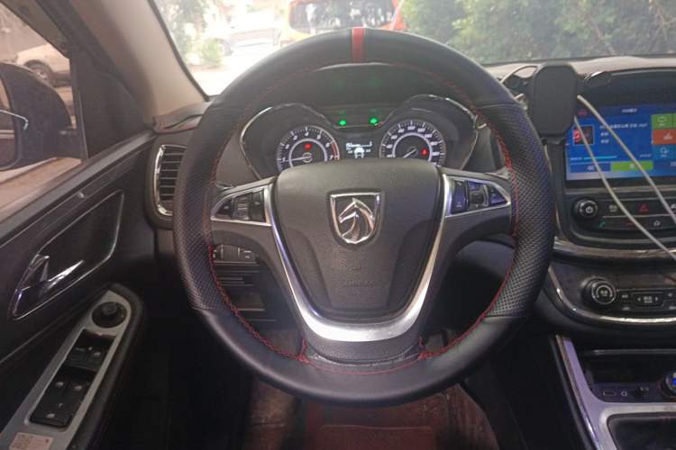 Used Baojun 560 2016 1.5T Manual Luxury Model Steering Wheel