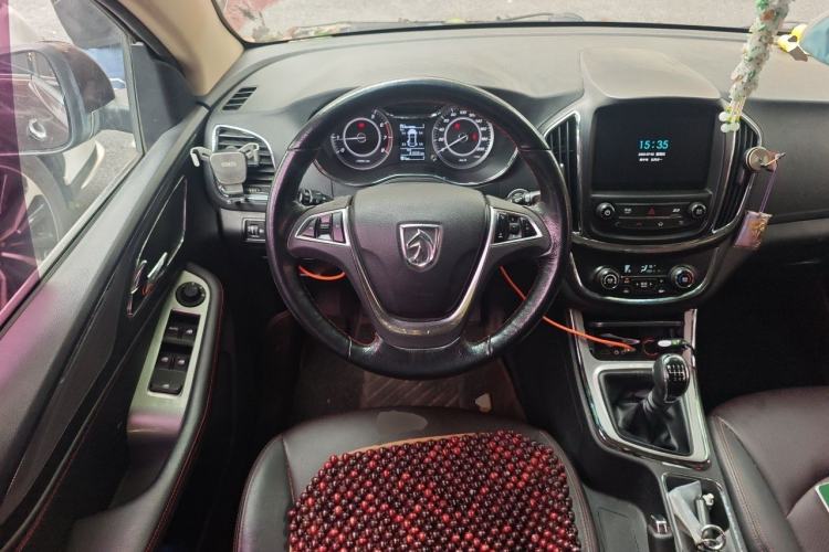 Used Baojun 560 2016 1.5T Manual Luxury Model Steering Wheel